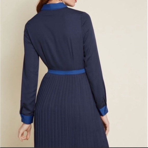ModCloth Just My Typist Dress Women’s Sz 20 Pleated, Button Front Navy Blue - Picture 3 of 13
